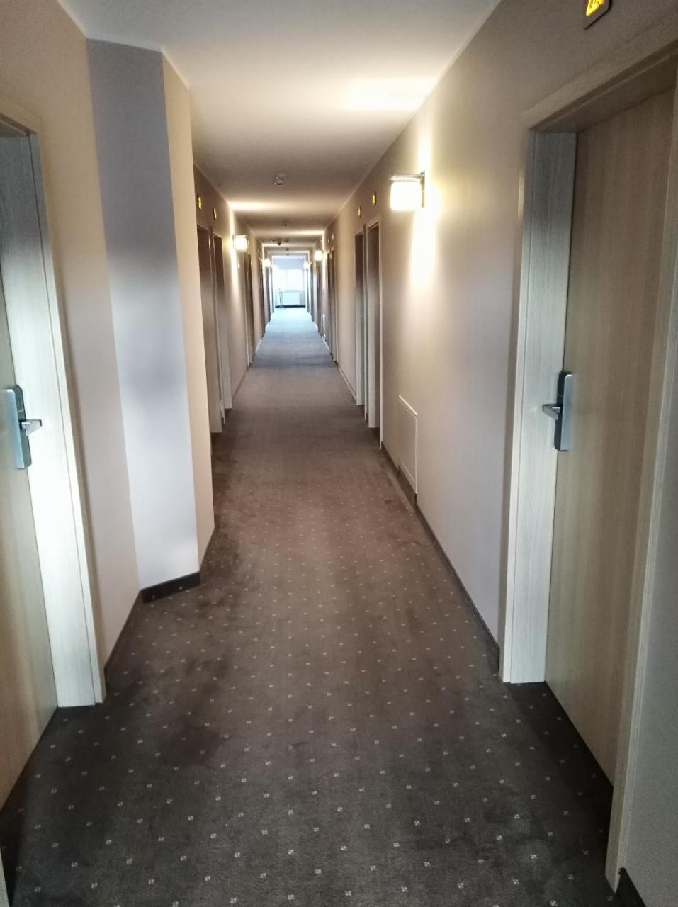 Hotel Nekla Esterno foto