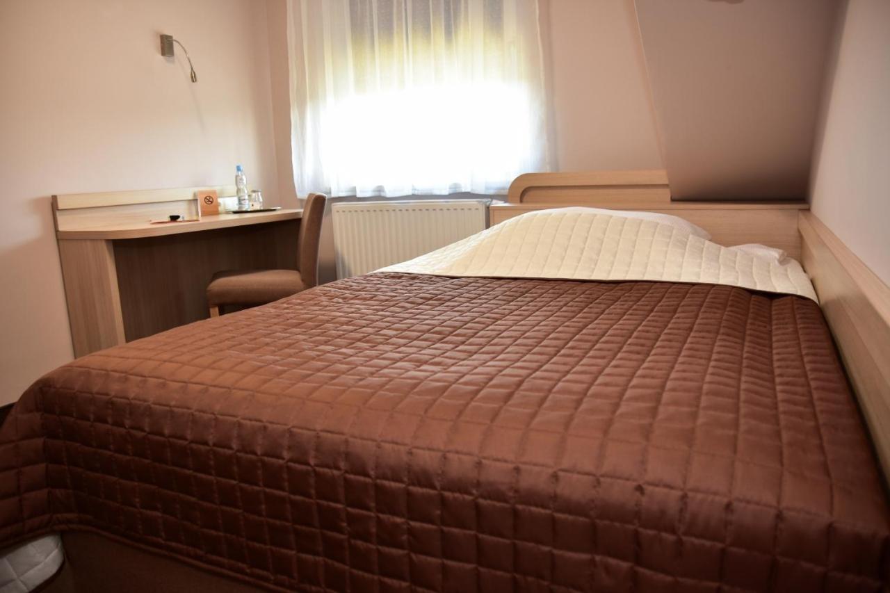 Hotel Nekla Esterno foto